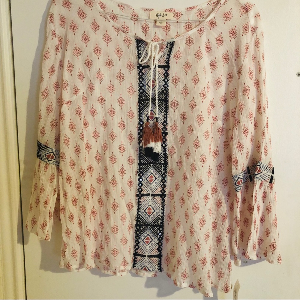 Bell sleeves top